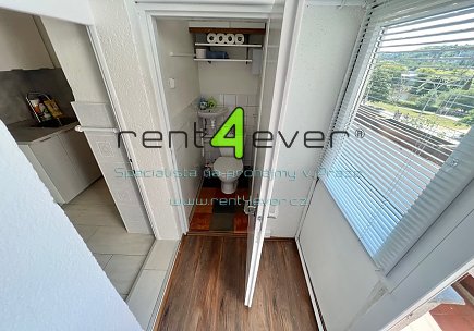 Pronájem bytu, Podolí, Podolské nábřeží, 2+1, 63m2, cihla, po rekonstrukci, balkon 9 m2, nevybavený, Rent4Ever.cz