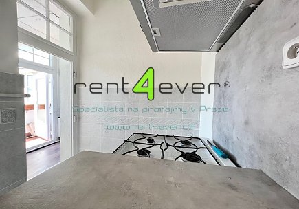 Pronájem bytu, Podolí, Podolské nábřeží, 2+1, 63m2, cihla, po rekonstrukci, balkon 9 m2, nevybavený, Rent4Ever.cz