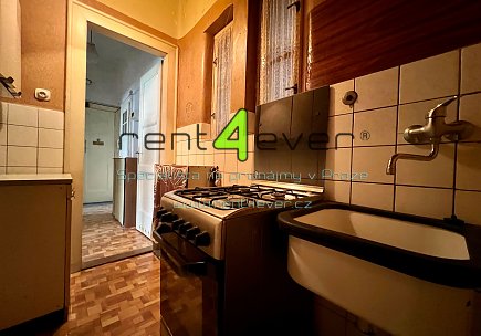 Pronájem bytu, Dejvice, Jugoslávských partyzánů, byt 2+kk, 60 m2, s balkonem, výtah, zařízený , Rent4Ever.cz