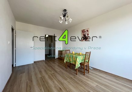 Pronájem bytu, Vršovice, Kodaňská, byt 2+kk, 45 m2, po rekonstrukci, sklep, výtah, zařízený, Rent4Ever.cz