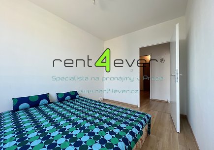 Pronájem bytu, Vršovice, Kodaňská, byt 2+kk, 45 m2, po rekonstrukci, sklep, výtah, zařízený, Rent4Ever.cz