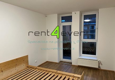 Pronájem bytu, Roztoky, Přemyslovská, byt 3+kk, 50 m2, terasa, sklep, parkování, částečně vybavený, Rent4Ever.cz