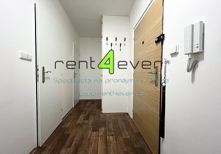 Pronájem bytu, Chodov, Hrudičkova, byt 3+kk, 67 m2 po rekonstrukci, s lodžií, sklep, nezařízený, Rent4Ever.cz