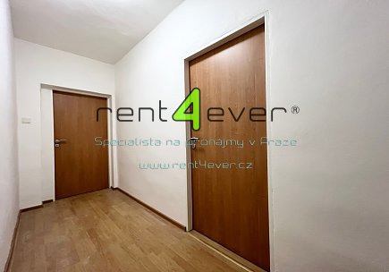 Pronájem bytu, Roztoky, V úvoze, byt 3+1, 96 m2, v suterénu, po rekonstrukci, vybavený , Rent4Ever.cz