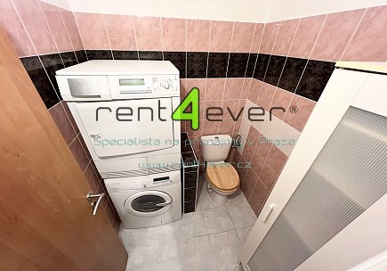 Pronájem bytu, Roztoky, V úvoze, byt 3+1, 96 m2, v suterénu, po rekonstrukci, vybavený , Rent4Ever.cz