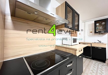 Pronájem bytu, Roztoky, V úvoze, byt 3+1, 96 m2, v suterénu, po rekonstrukci, vybavený , Rent4Ever.cz