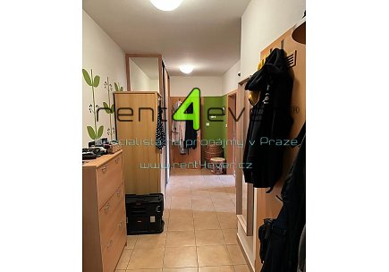 Pronájem bytu, Libeň, Kovanecká, byt 2+kk, 56 m2, balkon, komora, garážové stání, část. zařízený, Rent4Ever.cz