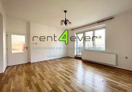 Pronájem bytu, Prosek, Na vyhlídce, byt 2+1, 45 m2, v RD, balkon, částečně zařízený, Rent4Ever.cz