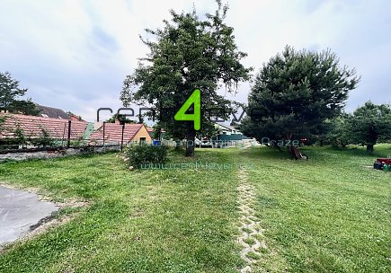Pronájem bytu,  Lipence, Jílovišťská, byt 2+kk, 45 m2 v RD, parkovací stání, zařízený nábytkem, Rent4Ever.cz