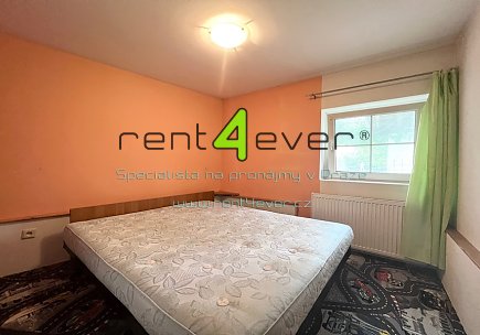 Pronájem bytu,  Lipence, Jílovišťská, byt 2+kk, 45 m2 v RD, parkovací stání, zařízený nábytkem, Rent4Ever.cz