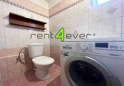 Pronájem bytu,  Lipence, Jílovišťská, byt 2+kk, 45 m2 v RD, parkovací stání, zařízený nábytkem, Rent4Ever.cz