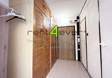 Pronájem bytu, Chodov, Malenická, byt 2+kk, 48 m2, sklep, částečně zařízený nábytkem, Rent4Ever.cz