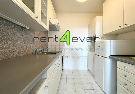 Pronájem bytu, Chodov, Malenická, byt 2+kk, 48 m2, sklep, částečně zařízený nábytkem, Rent4Ever.cz