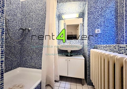 Pronájem bytu, Žižkov, Řehořova, byt 1+kk, 20 m2, po rekonstrukci, zařízený nábytkem, Rent4Ever.cz