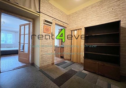Pronájem bytu, Vršovice, Ruská, 2+kk, 50 m2, cihla, po rekonstrukci, komora, sklep, zařízený, Rent4Ever.cz