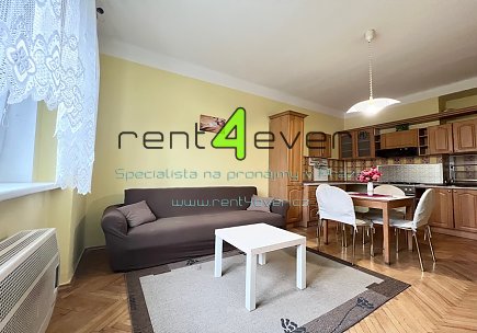 Pronájem bytu, Vršovice, Ruská, 2+kk, 50 m2, cihla, po rekonstrukci, komora, sklep, zařízený, Rent4Ever.cz