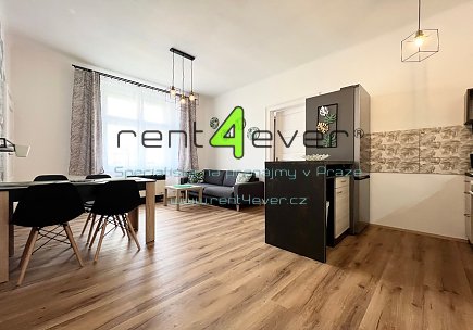 Pronájem bytu, Nusle, V zálomu, byt 2+kk, 55 m2,  balkon, kompletně vybavený nábytkem, Rent4Ever.cz