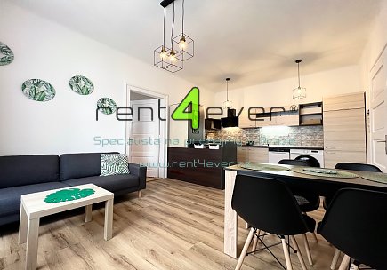 Pronájem bytu, Nusle, V zálomu, byt 2+kk, 55 m2,  balkon, kompletně vybavený nábytkem, Rent4Ever.cz