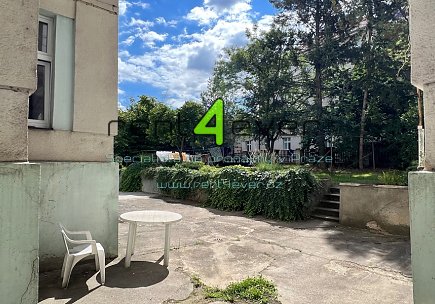 Pronájem bytu, Nusle, V zálomu, byt 2+kk, 55 m2,  balkon, kompletně vybavený nábytkem, Rent4Ever.cz