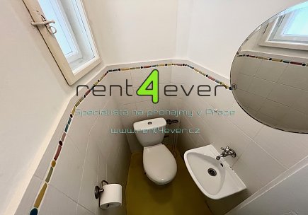 Pronájem bytu, Nusle, V zálomu, byt 2+kk, 55 m2,  balkon, kompletně vybavený nábytkem, Rent4Ever.cz