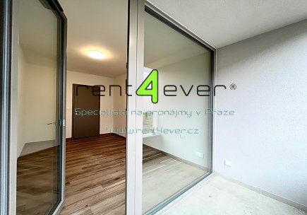 Pronájem bytu, Kolín, 5. května, byt 2+kk 55 m2 v novostavbě, lodžie, sklep, garážové stání, Rent4Ever.cz