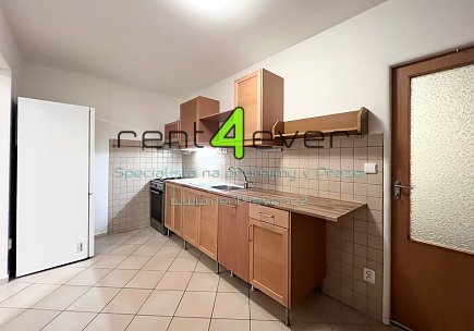 Pronájem bytu, Metro C Ládví, ul. Modřínová, byt 2+1, 37 m2, v RD, částečně zařízený nábytkem, Rent4Ever.cz