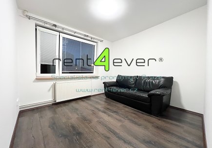 Pronájem bytu, Metro C Ládví, ul. Modřínová, byt 2+1, 37 m2, v RD, částečně zařízený nábytkem, Rent4Ever.cz