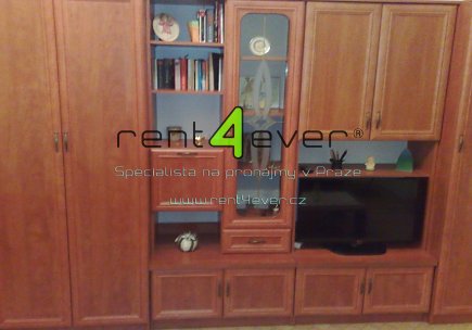 Pronájem bytu, Vinohrady, Chodská, byt 2+kk, 51 m2, cihla, po rekonstrukci, zařízený nábytkem, Rent4Ever.cz