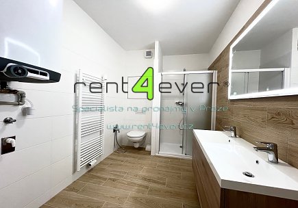Pronájem bytu, Chrášťany, Zelená, byt 3+kk, 72 m2, novostavba, balkon, sklep, parkování, Rent4Ever.cz