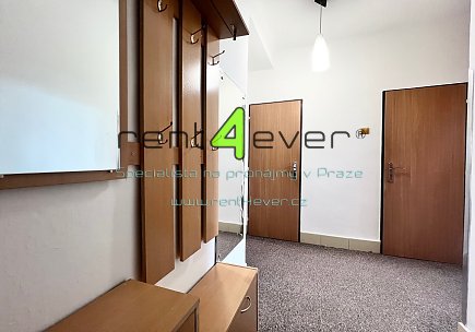 Pronájem bytu, Kbely, Katusická, byt 2+1, 54 m2, 2x balkon, komora, sklep, Rent4Ever.cz