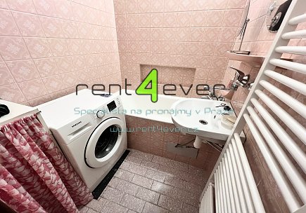 Pronájem bytu, Kbely, Katusická, byt 2+1, 54 m2, 2x balkon, komora, sklep, Rent4Ever.cz