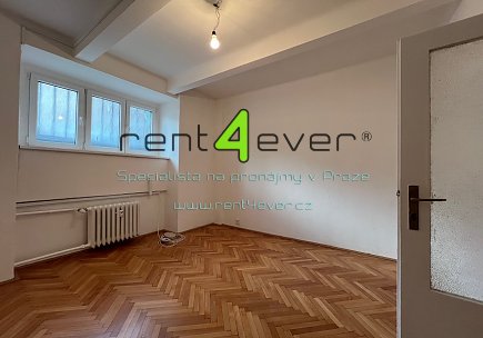 Pronájem bytu, Nusle, Petra Rezka, byt 2+kk, 70m2, ve sníženém přízemí, po rekonstrukci, nevybavený, Rent4Ever.cz