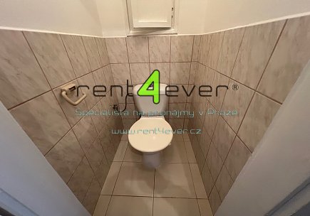 Pronájem bytu, Nusle, Petra Rezka, byt 2+kk, 70m2, ve sníženém přízemí, po rekonstrukci, nevybavený, Rent4Ever.cz