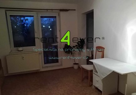 Pronájem bytu, Milovice – Mladá, ul. Braniborská, byt 1+1, 29 m2 s balkonem, zařízený nábytkem, Rent4Ever.cz