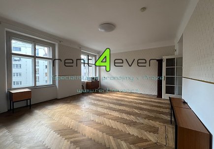 Pronájem bytu, Dejvice, Jugoslávských partyzánů, 2+1, 82 m2, cihla, výtah, částečně zařízený, Rent4Ever.cz