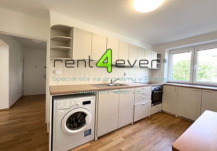 Pronájem bytu, Liboc, Nová Šárka, byt 2+1, 60 m2, po rekonstrukci, komora, částečně zařízený, Rent4Ever.cz