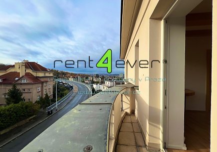 Pronájem bytu, Libeň, Valčíkova, byt 3+1, 120 m2, po rekonstrukci, balkon, částečně zařízený, Rent4Ever.cz