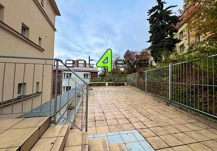 Pronájem bytu, Libeň, Valčíkova, byt 3+1, 120 m2, po rekonstrukci, balkon, částečně zařízený, Rent4Ever.cz