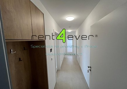 Pronájem bytu, Dolní Chabry, Počeradská, úplně nový byt 3+kk, 82 m2, novostavba, garážové stání, Rent4Ever.cz