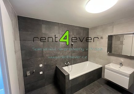 Pronájem bytu, Dolní Chabry, Počeradská, úplně nový byt 3+kk, 82 m2, novostavba, garážové stání, Rent4Ever.cz