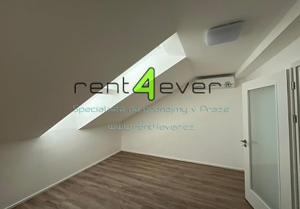 Pronájem bytu, Dolní Chabry, Počeradská, úplně nový byt 3+kk, 82 m2, novostavba, garážové stání, Rent4Ever.cz