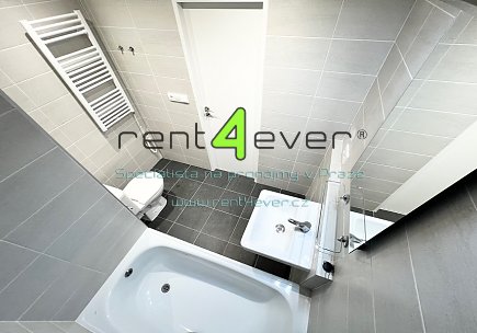 Pronájem bytu, Hostivař, Přeštická, byt 2+kk, 42 m2, po kompletní rekonstrukci, nevybavený, Rent4Ever.cz