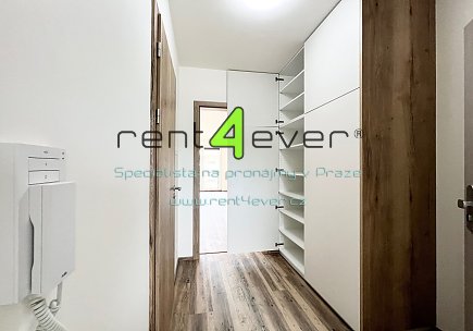 Pronájem bytu, Háje, Výstavní, úplně nový byt 1+kk, 33.4 m2, balkon, novostavba, nevybavený, Rent4Ever.cz