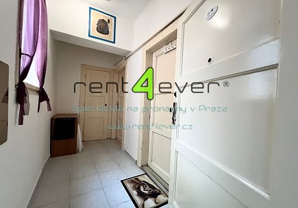 Pronájem bytu, Žižkov, Biskupcova, byt 2+kk, 45 m2, zařízený / nezařízený nábytkem, Rent4Ever.cz