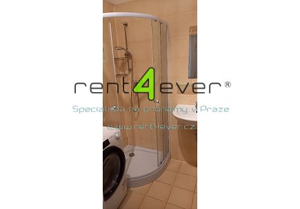 Pronájem bytu, Holešovice, V Háji, útulný byt 1+1, 33.2 m2, sklep, zařízený nábytkem, Rent4Ever.cz