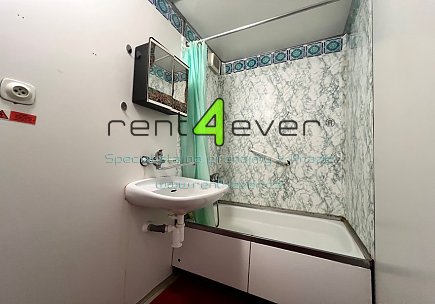 Pronájem bytu, Chodov, Brandlova, byt 2+kk, 42 m2, lodžie, komora, částečně vybavený nábytkem, Rent4Ever.cz