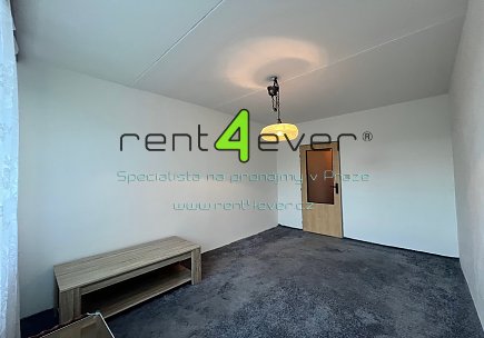 Pronájem bytu, Chodov, Brandlova, byt 2+kk, 42 m2, lodžie, komora, částečně vybavený nábytkem, Rent4Ever.cz