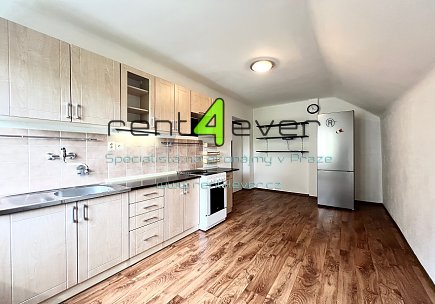 Pronájem bytu, Liboc, Evropská, byt 2+1, 55 m2, komora, částěčně vybavený nábytkem, Rent4Ever.cz