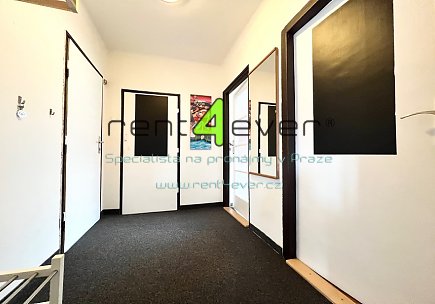 Pronájem bytu, Liboc, Evropská, byt 2+1, 55 m2, komora, částěčně vybavený nábytkem, Rent4Ever.cz
